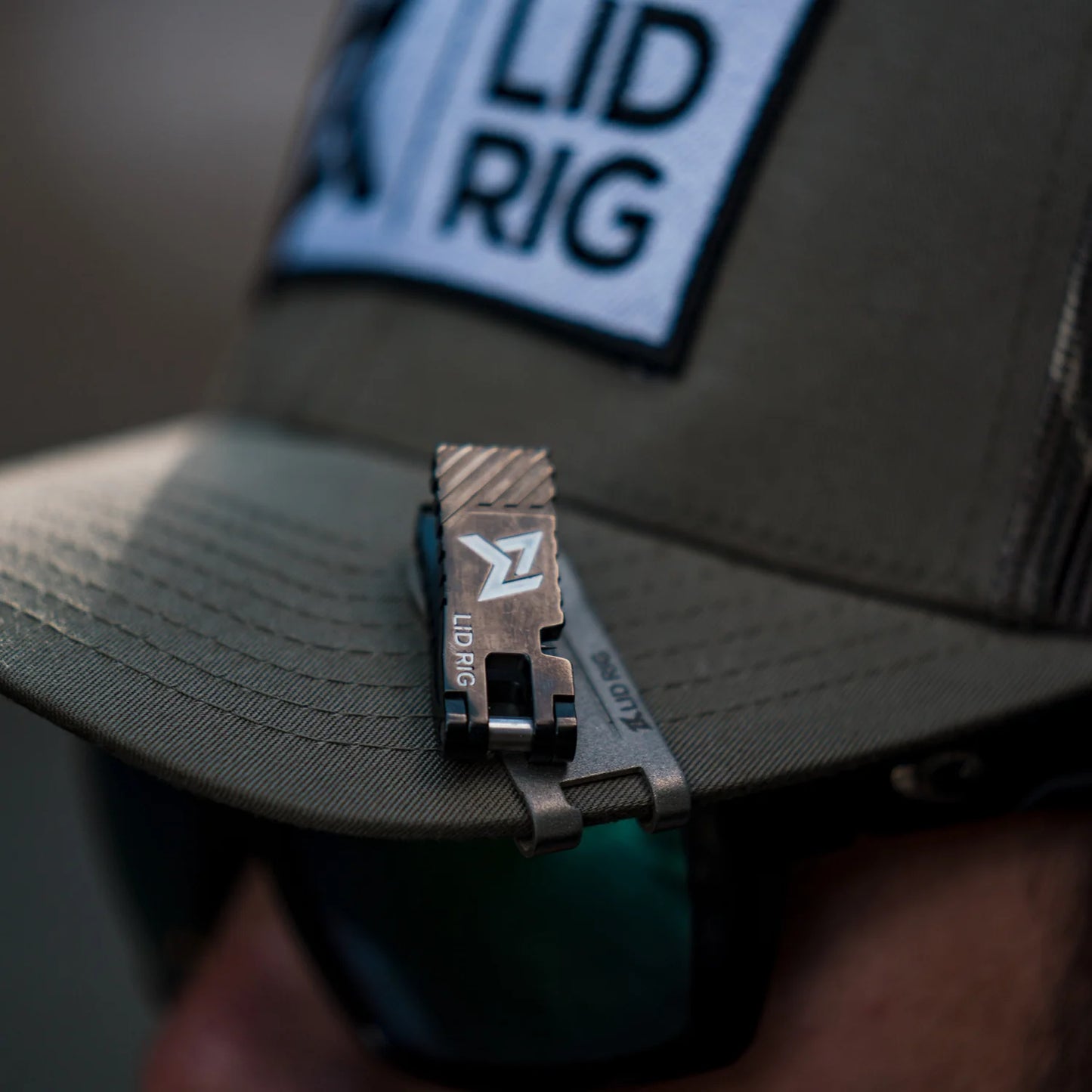 Lid Rig