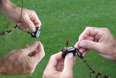 Magnetic Tippet Threader